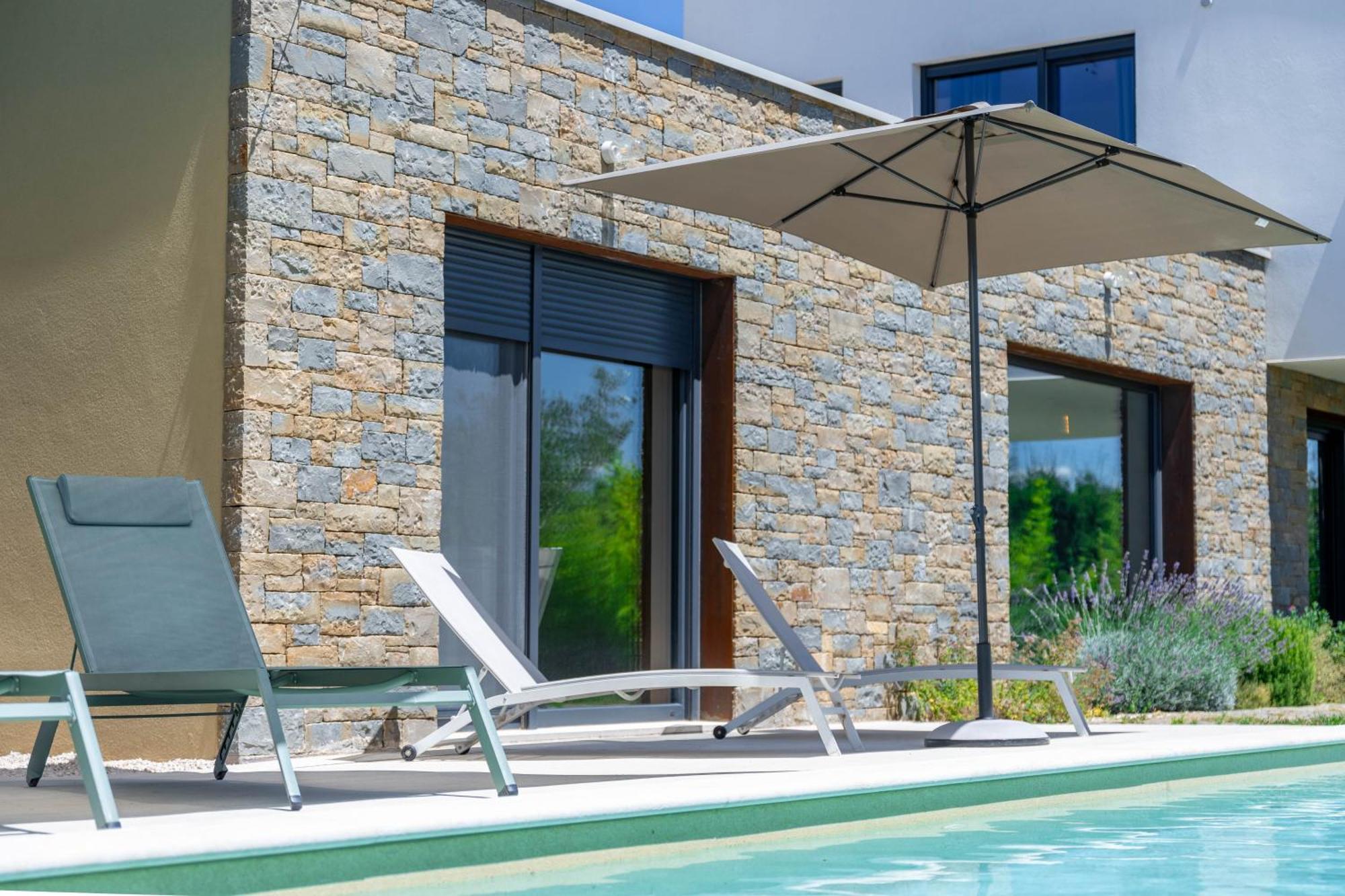 Villa Zen - With Pool & Close To The Sea Tar-Vabriga エクステリア 写真